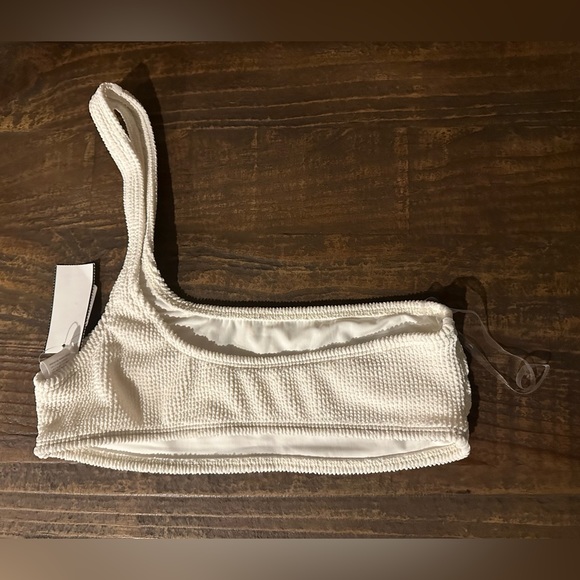 GOOD AMERICAN Always Fits One Shoulder Bikini Top - Picture 3 of 3